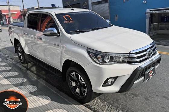 TOYOTA HILUX 2.8 SRX 4X4 CD 16V DIESEL 4P AUTOMÁTICO